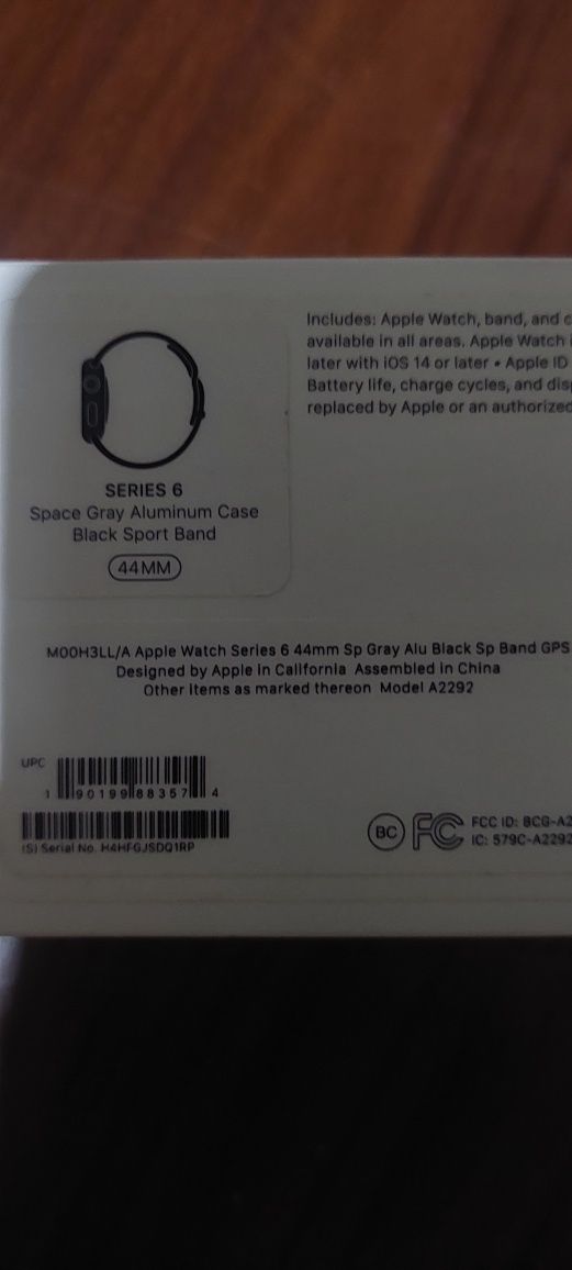Продаю Apple Watch 6 44mm Space Gray