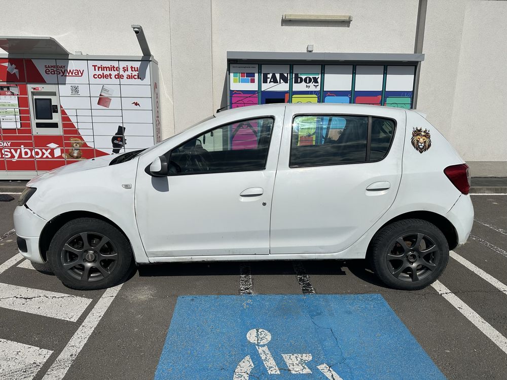 Vand Dacia sandero sau schimb