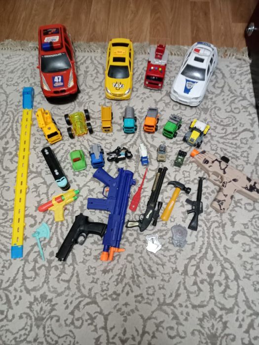 Пакет  игрушек  для мальчика