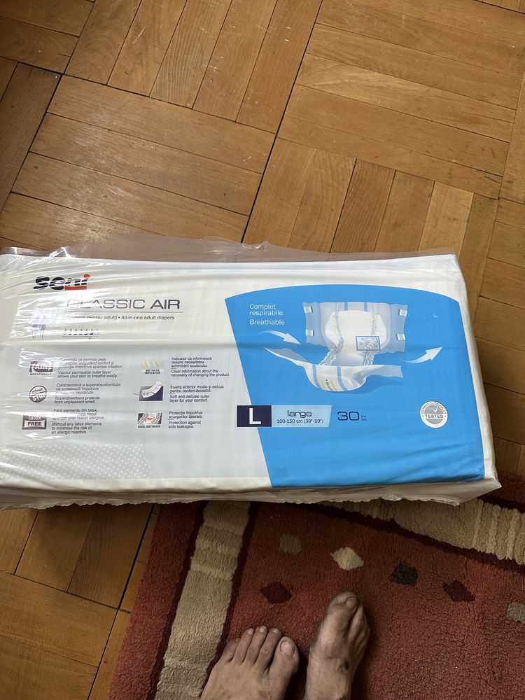 Pampers marimea L 100 lei