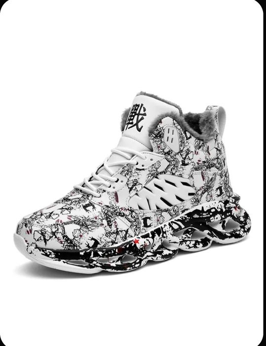 Кроссовки новые 47-48 размер.