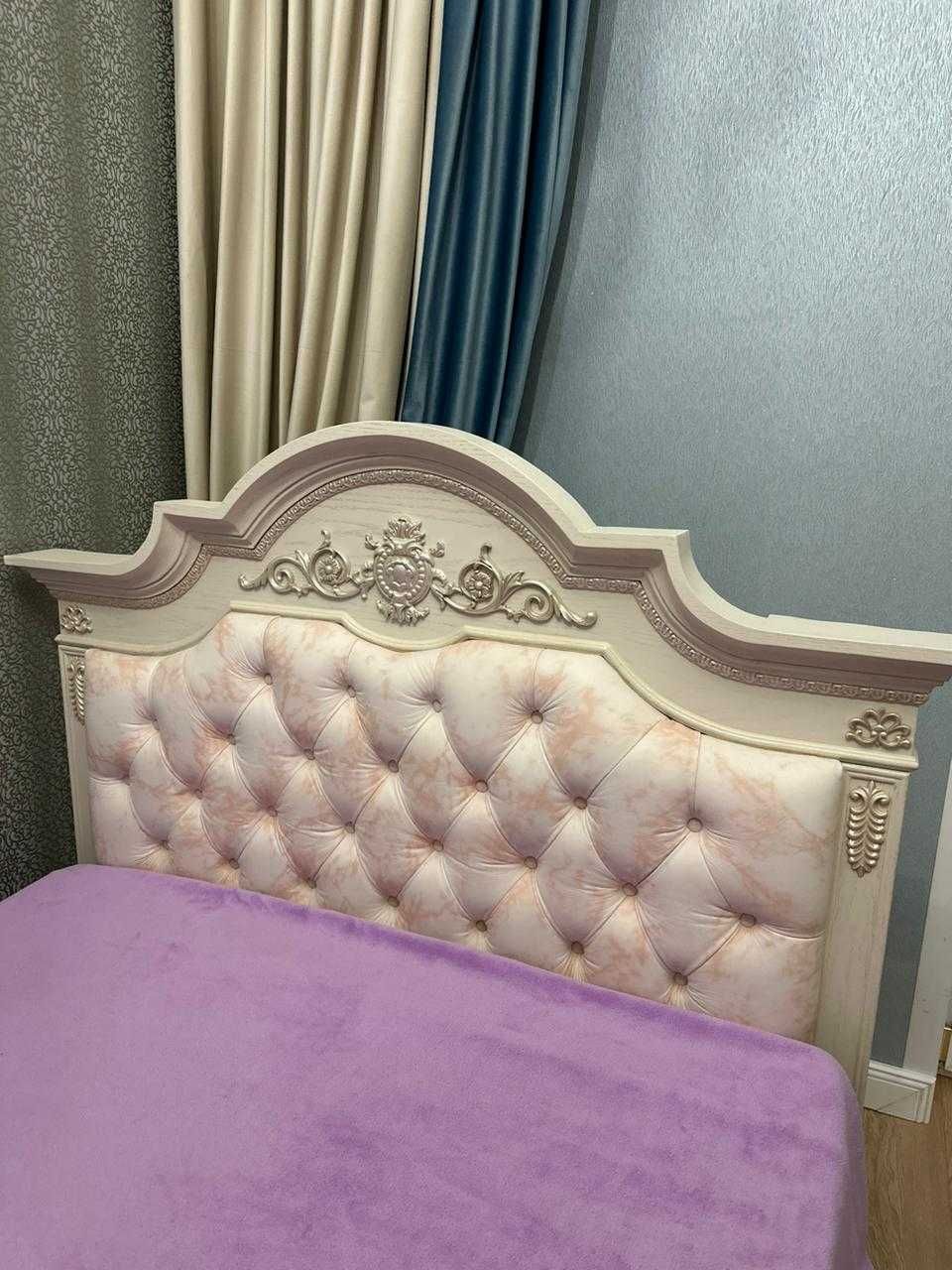 Кровать-полуторка