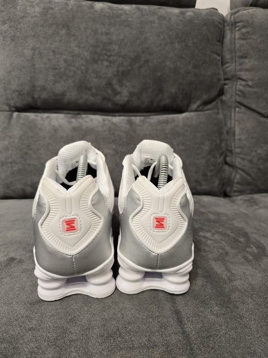 Nike shox nr 41 42 43 preț 400 lei