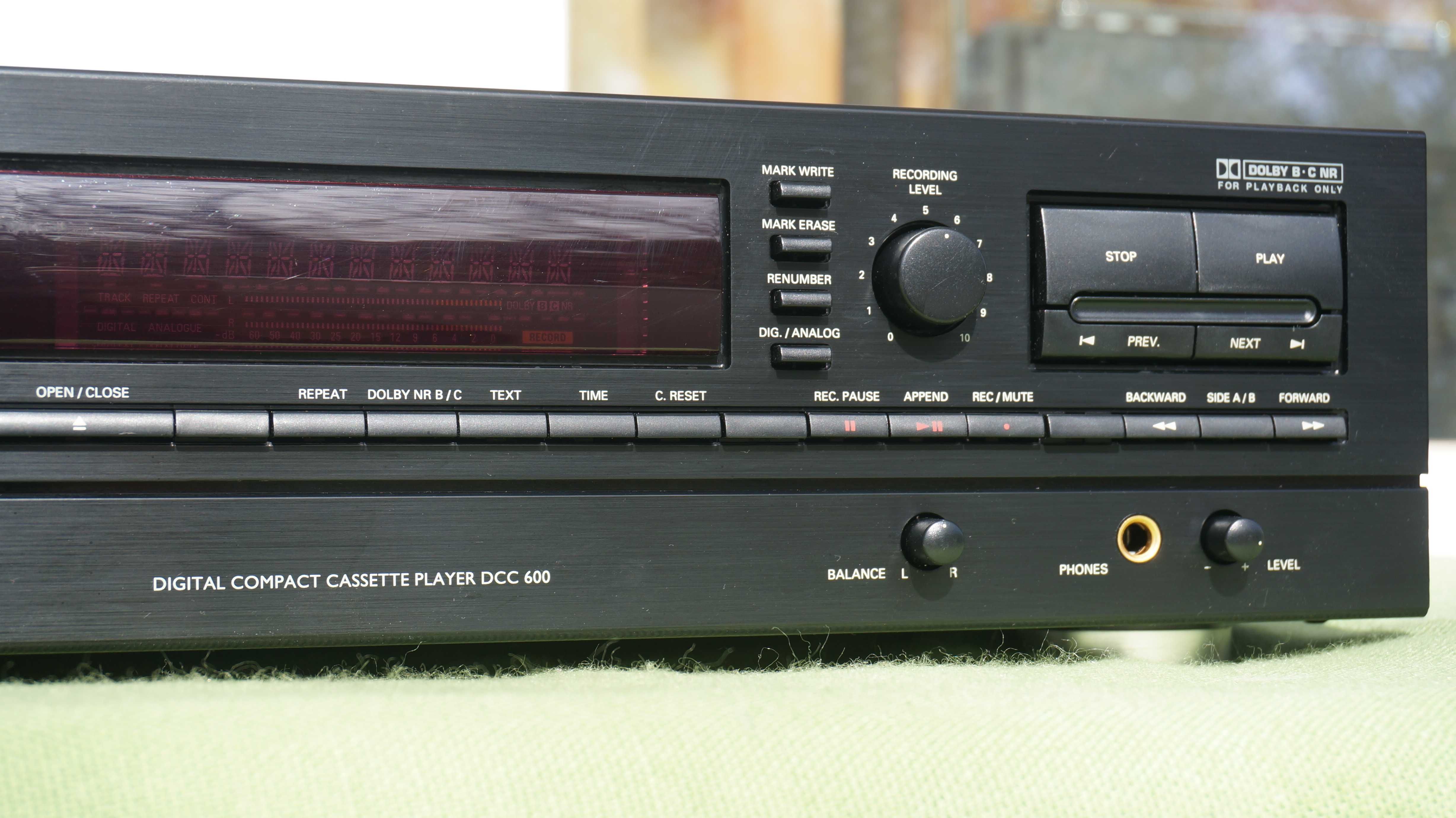 Casetofon digital Philips DCC600