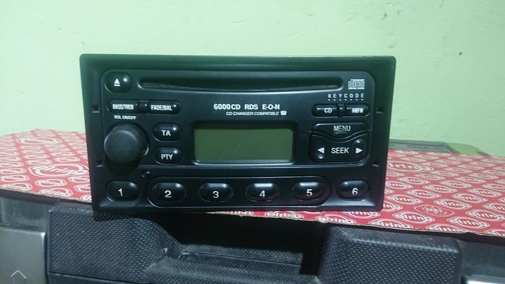 Работещо    CD 6000 RDS E-O-N  за форд,ford  мондео,галакси, транзит.