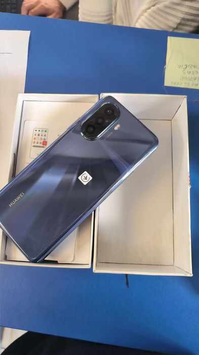 Huawei Nova Y70 – 550 lei