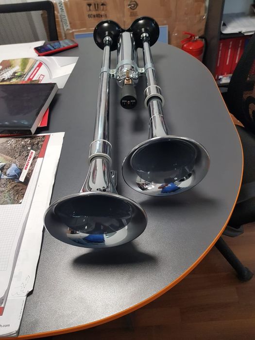 Set 2 goarne aer  lungi camion autoutilitare tractoare 12v 24v