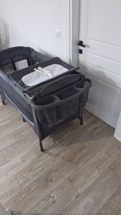 Vând pătuț Co-sleeper Insieme Greystone Coccolle