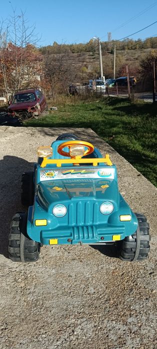 Детска количка с педали