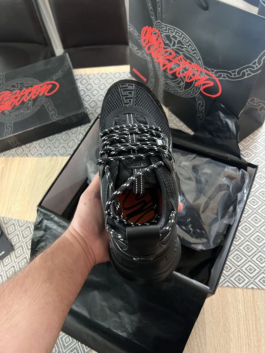 Versace Chain Reaction