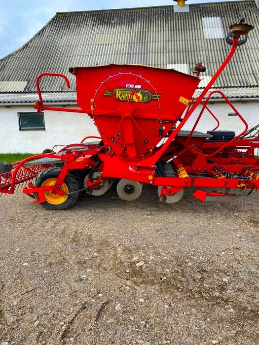 Semanatoare Vaderstad Rapid 400 C fertilizare cu discuri an 2018 Kuhn