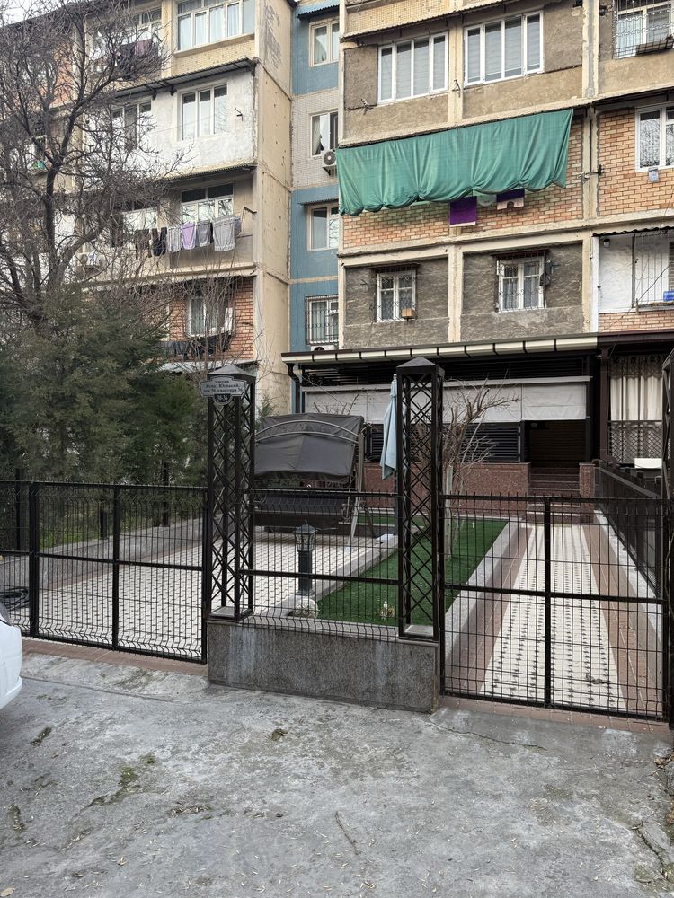 Продается 3х комнатная квартира, с евро ремонтом и всей мебелью!