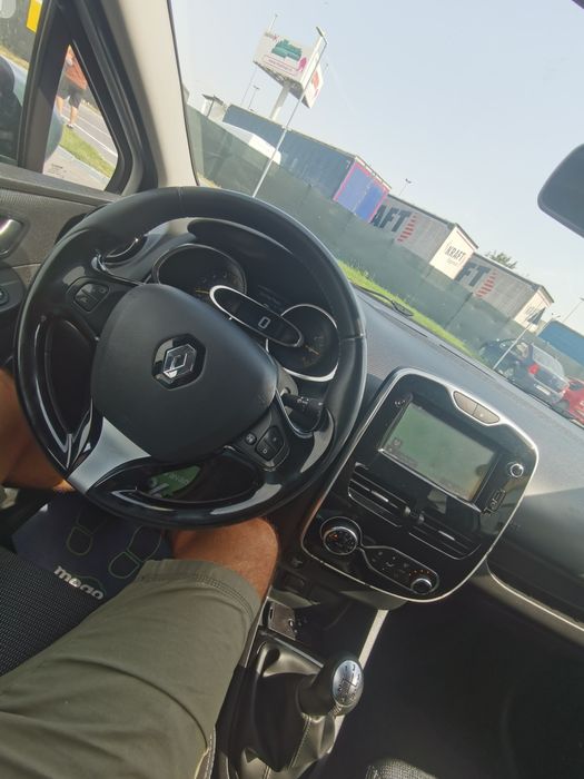 Renault Clio 4 .