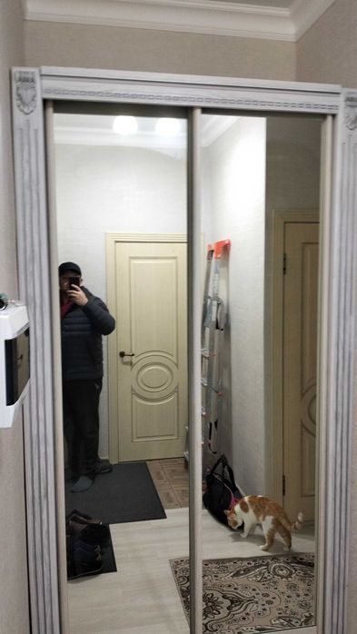 Раздвижной шкаф в прихожую или коридор