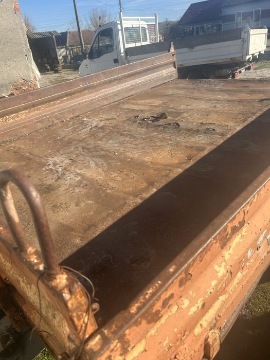 Bena basculabila iveco-mascott