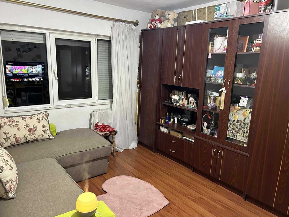 Dau in chirie apartament 2 camere Oradea