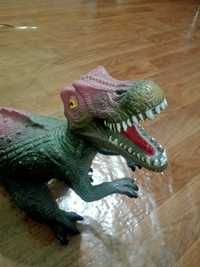Продаю динозавра