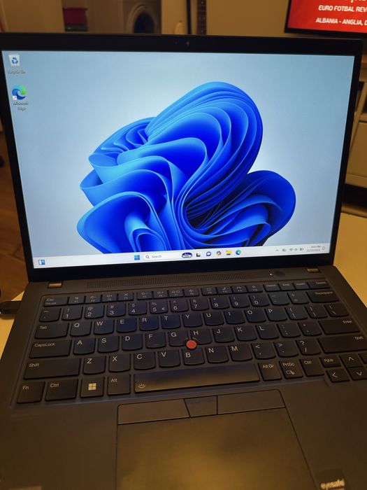 Laptop Lenovo T14s, 32GB ram, 12th Gen Intel(R) Core(TM) i7-1260P