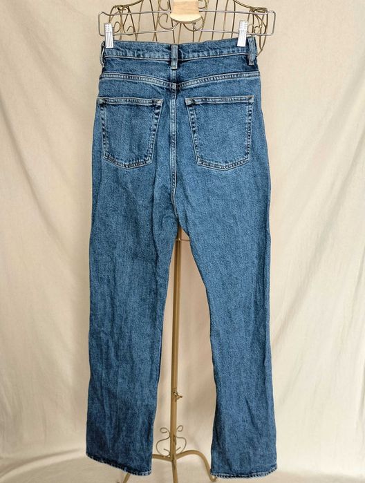 Blugi cu talie înaltă, & other stories