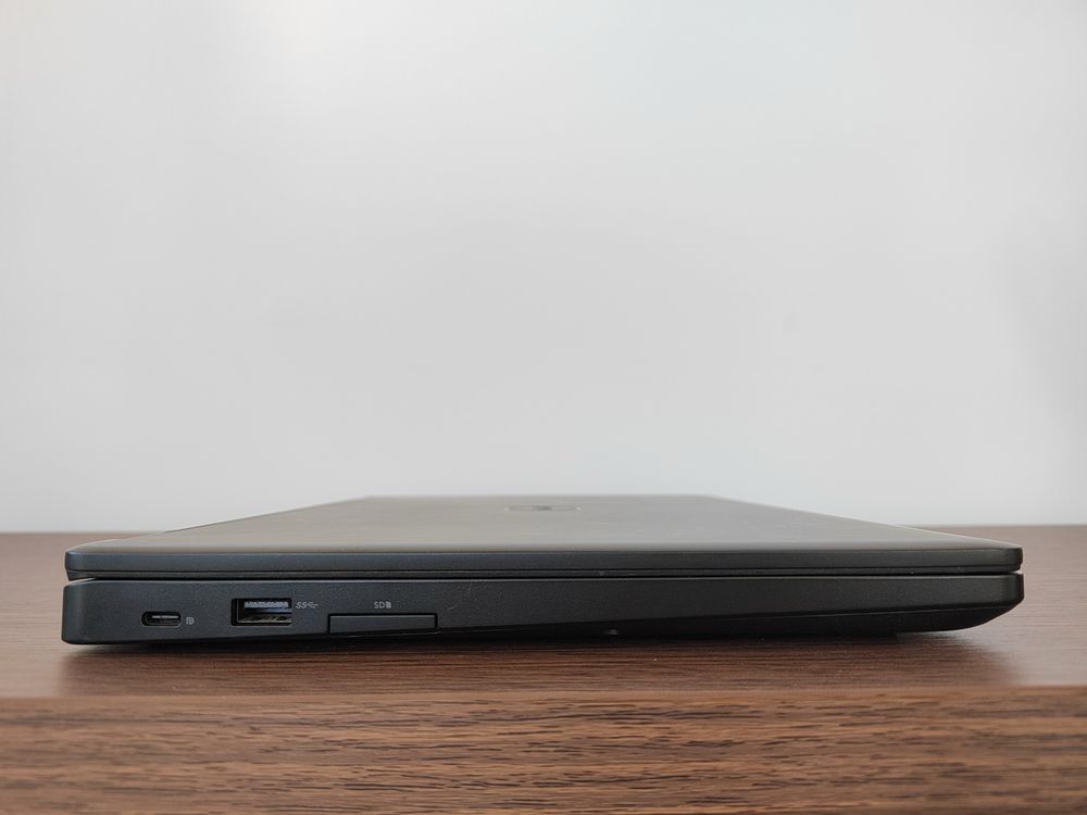 Лаптопи DELL LATITUDE 5490