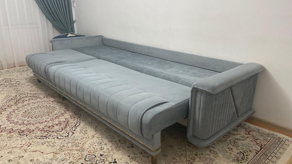 Продается диван в отличном состояние