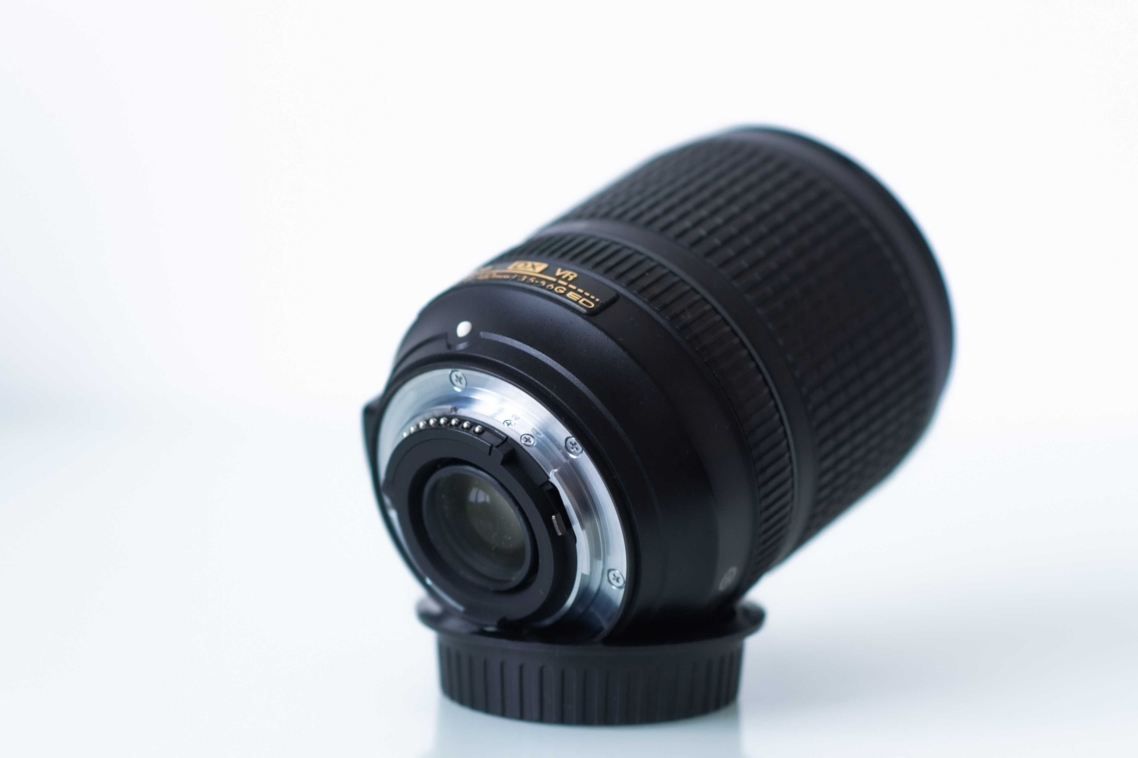 Obiectiv Nikon 18-140mm AF-S ED VR Stabilizare Weathersealed ca nou