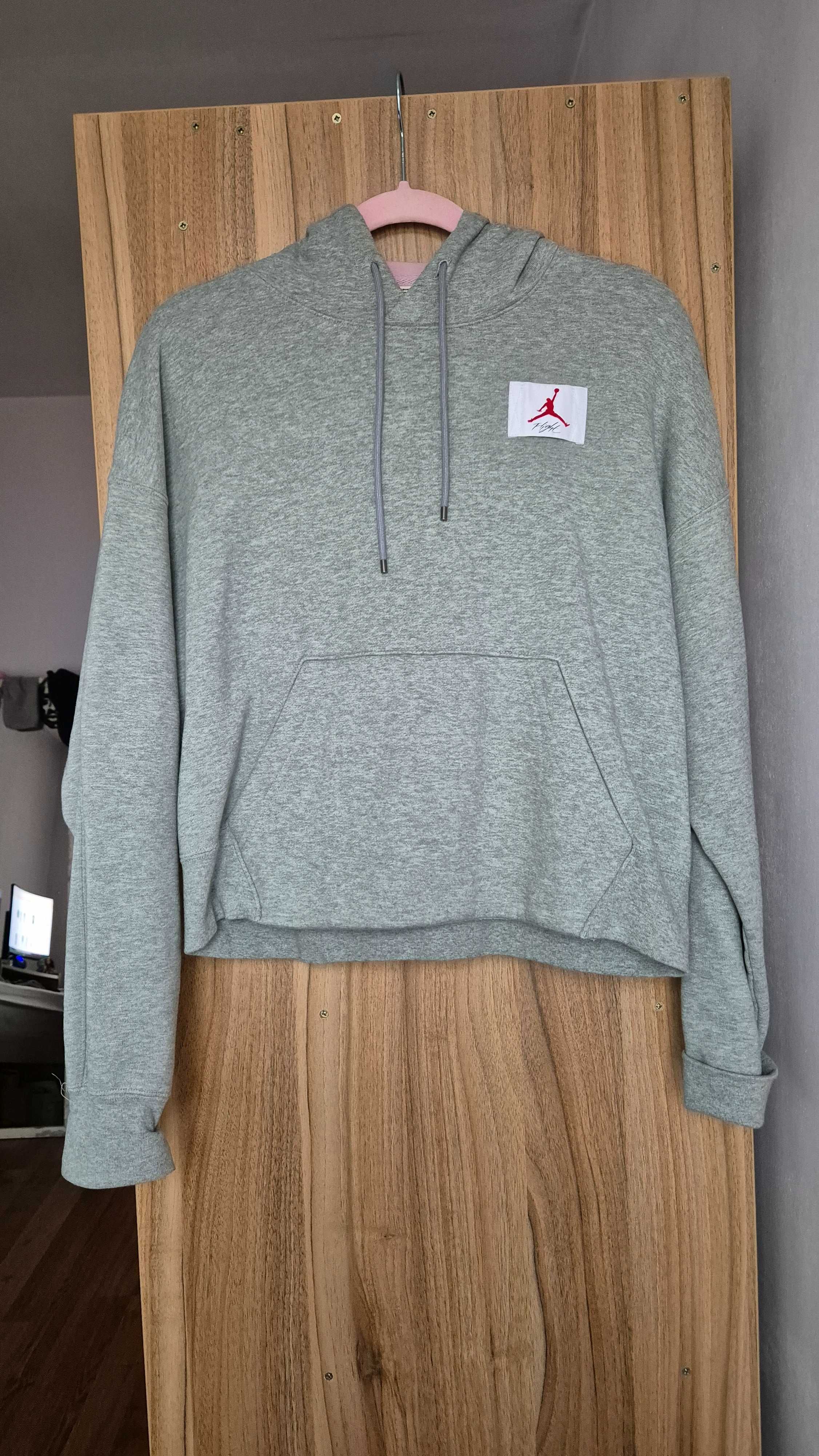 Чисто нов, без етикет суичър Nike Air Jordan, S