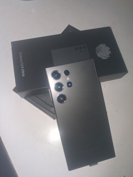 Samsung s24 Ultra 12/256gb