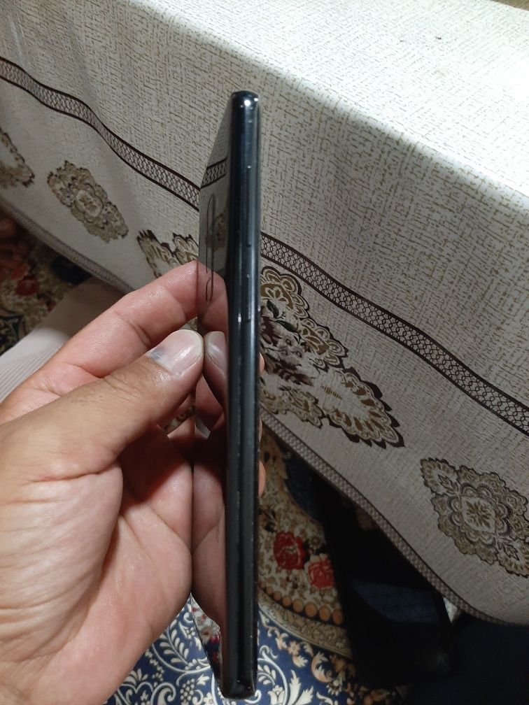 Samsung s9+ сотилади