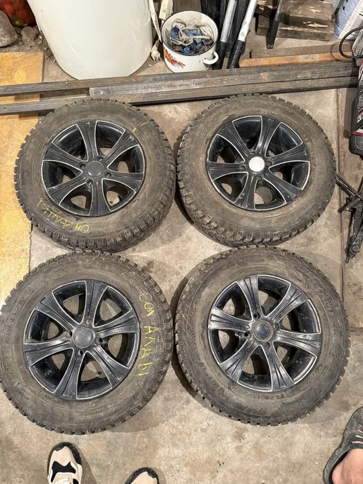 Продам зимных шин