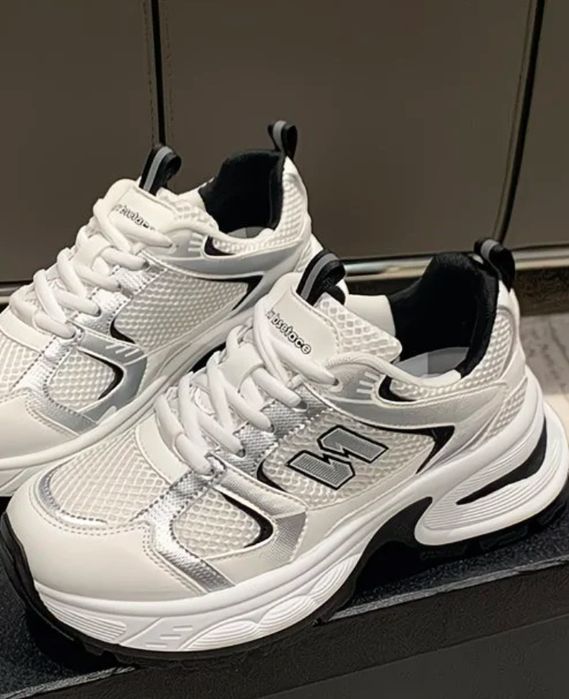 Кроссовки новые, размер не подошёл, подойдёт 37 размерам, качественные