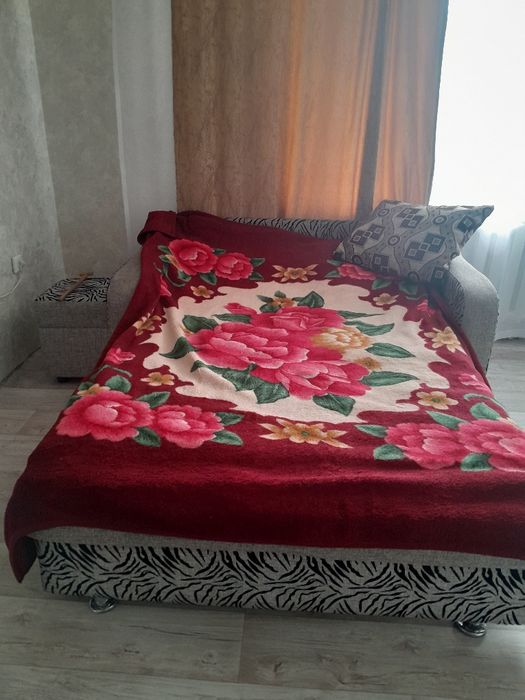 Еки диван сатылады.  Екеуи 30000тг