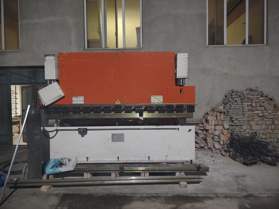 Listogip 3200 mm 125 tonn