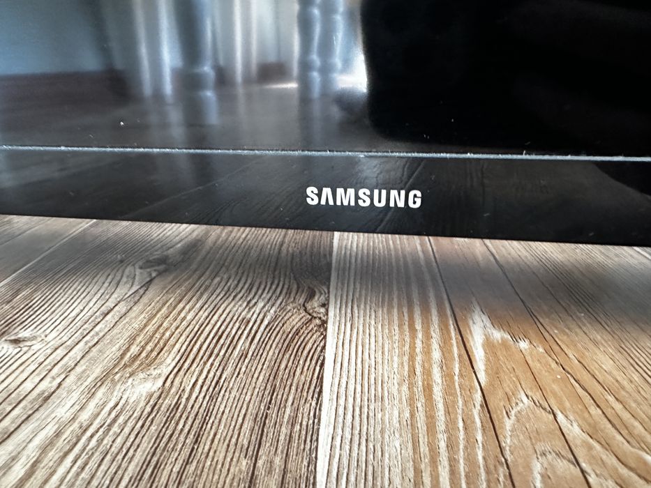 SAMSUNG LED 2015 года