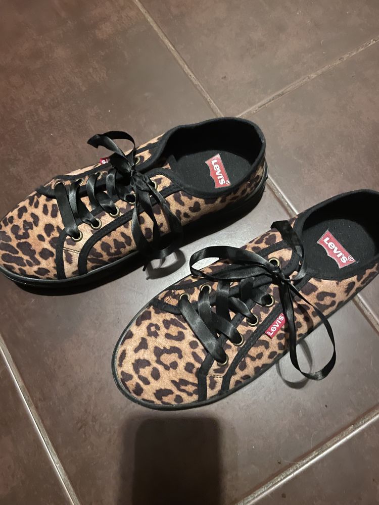 Pantofi Levis animal print 39