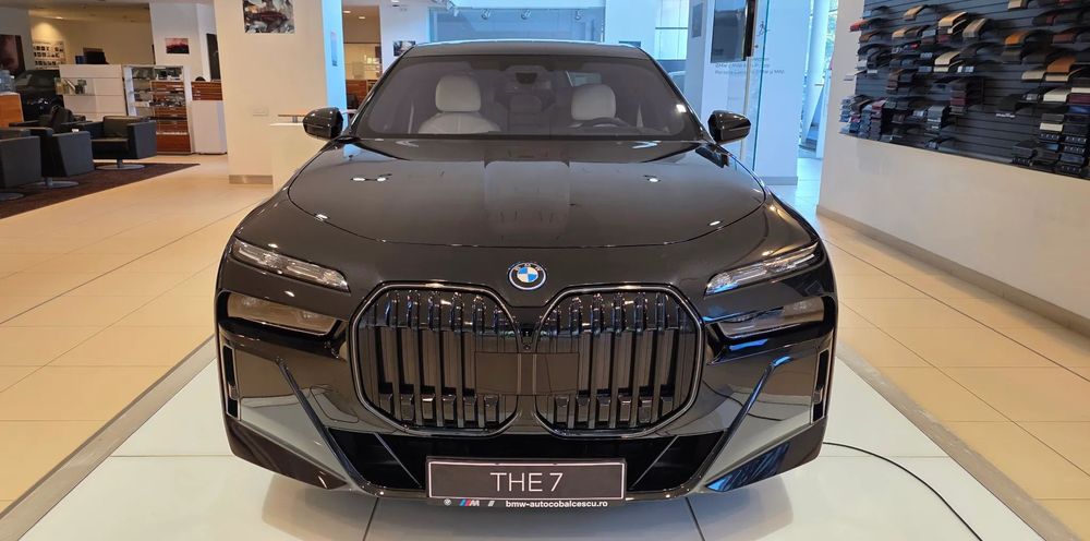 BMW Seria 7 BMW 750e xDrive Sedan - Model M Sport