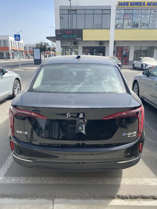 Hongqi E-QM 5 Full Restyling 500/560KM 2025