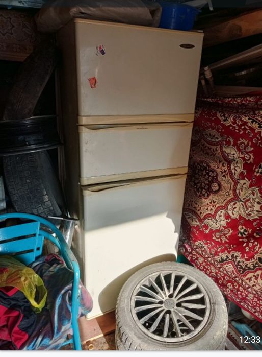 Продам холодильник 3 камерный,и акваланг,