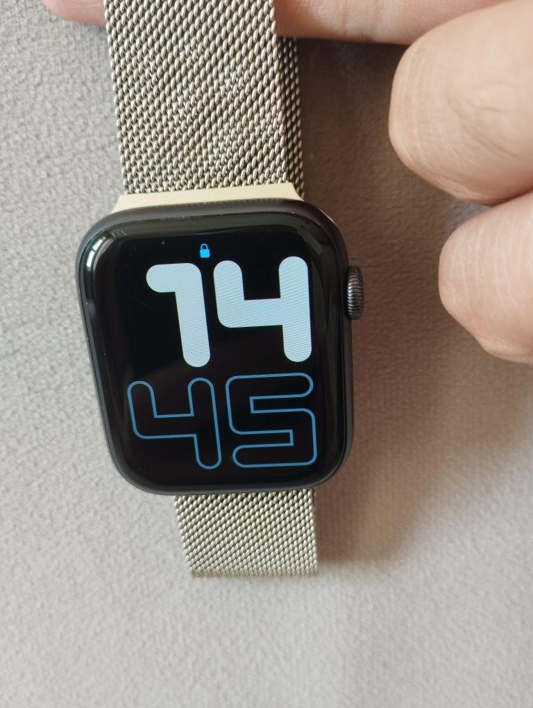 Apple watch 5 series