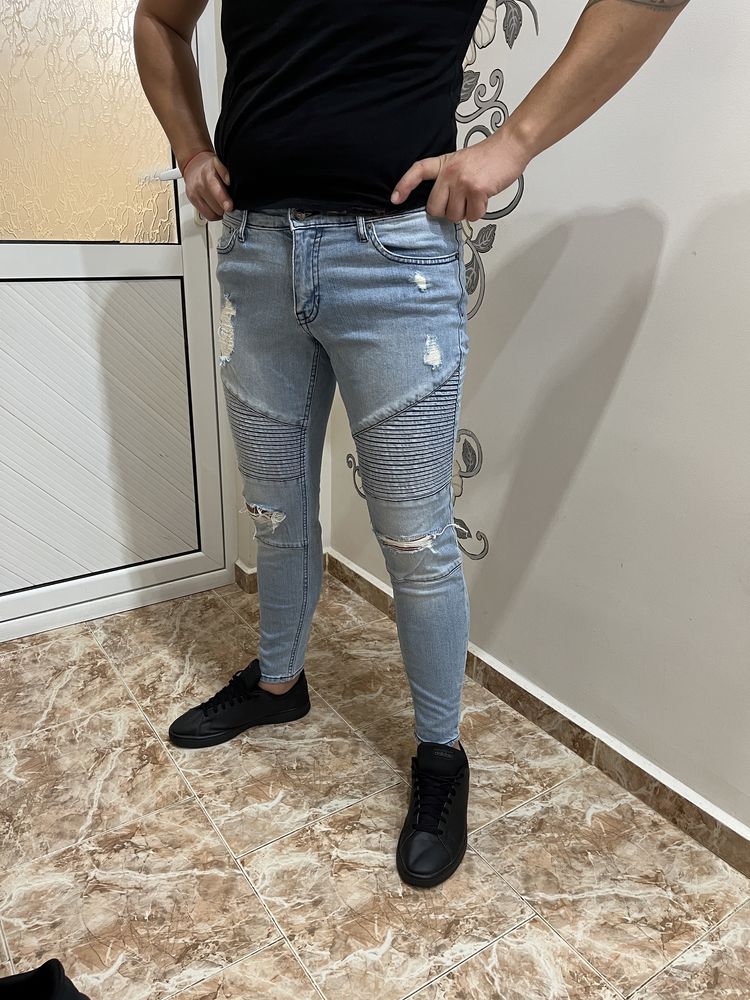 Маркови Дънки DIVIDED H&M Skinny Fit