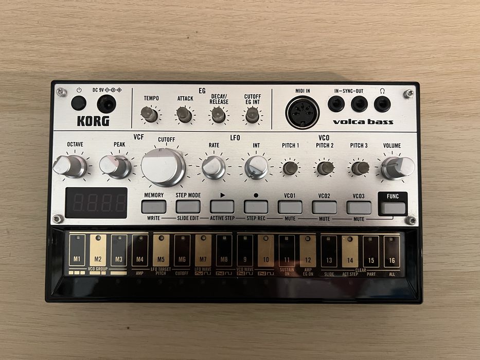 Korga Volca Bass