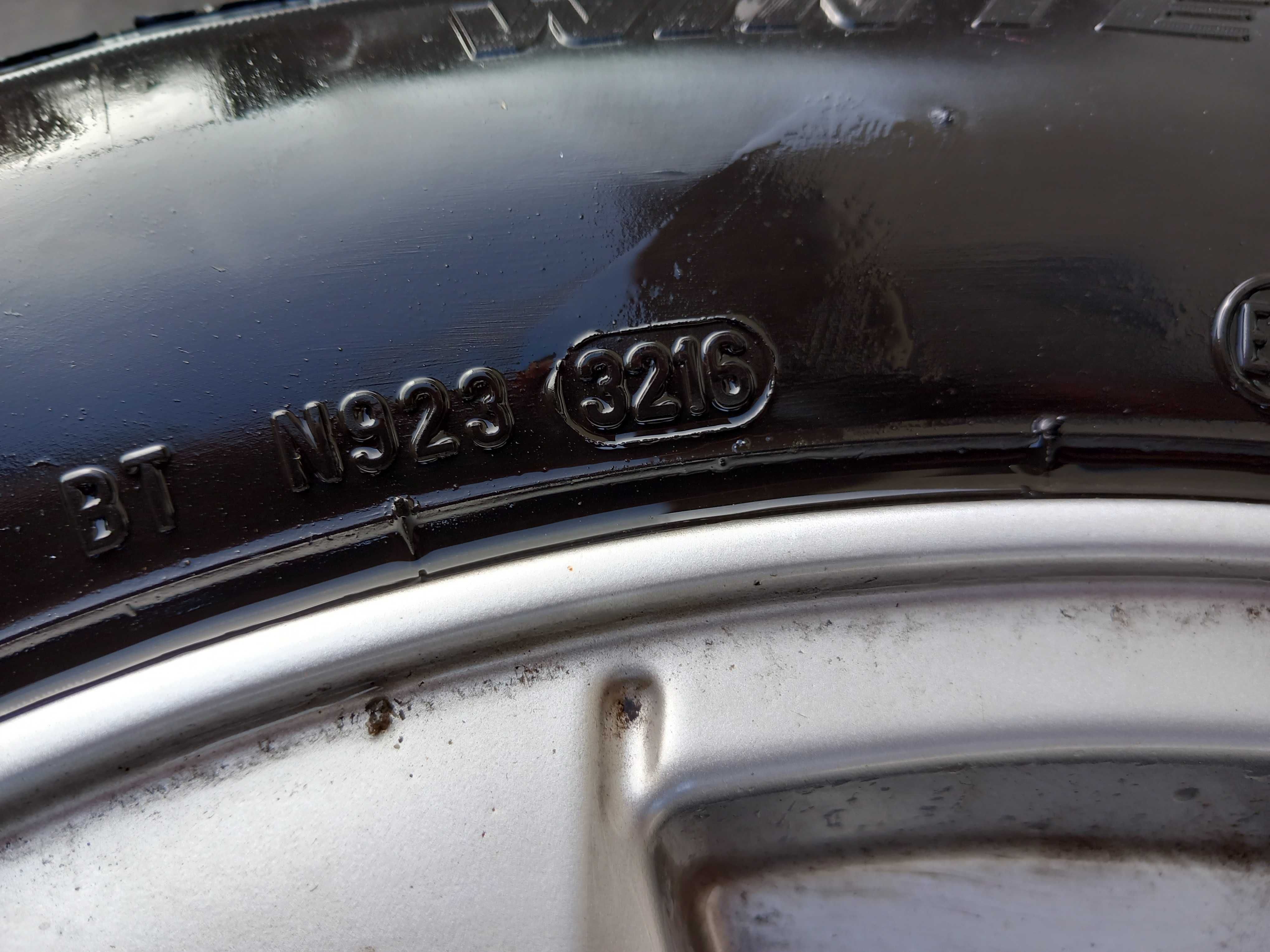 Set 4 Anvelope Iarna Pirelli SottoZero 3 215 55 R16 ci78