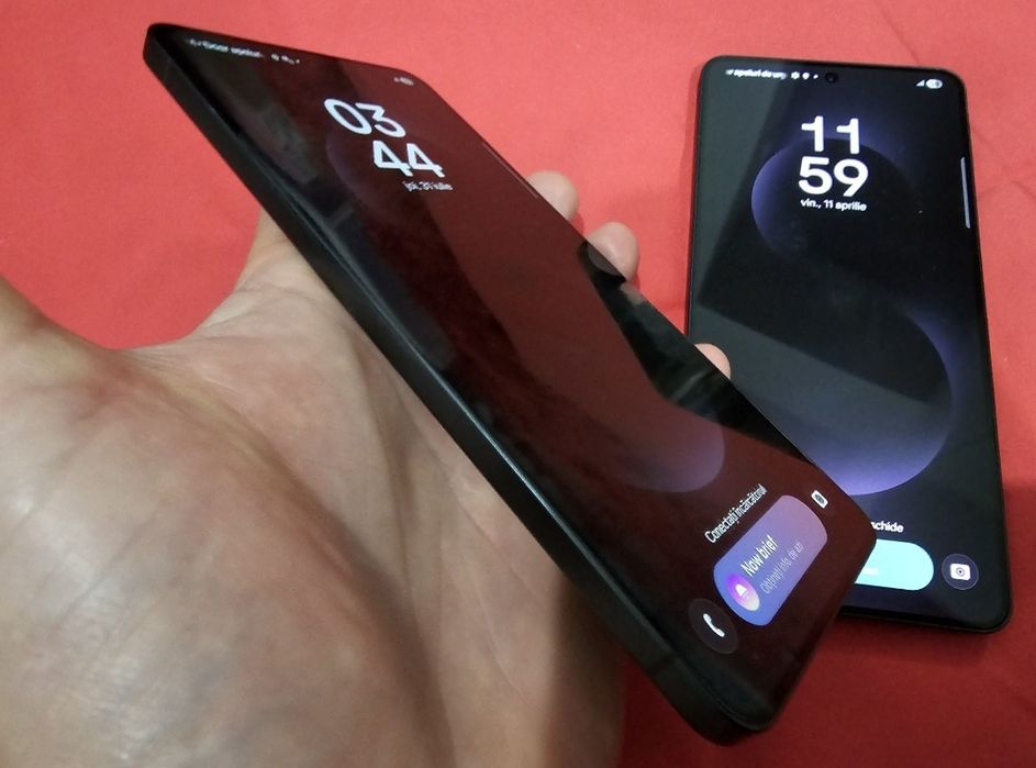 -Samsung S25 Edge, Nou, 256Gb, 12Ram, Bat:100%: 3 - 36 cicluri incarca