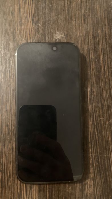 Продам Айфон 16 про