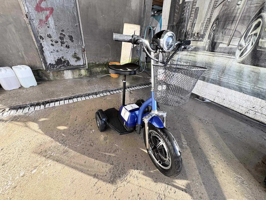 Електрически триколки