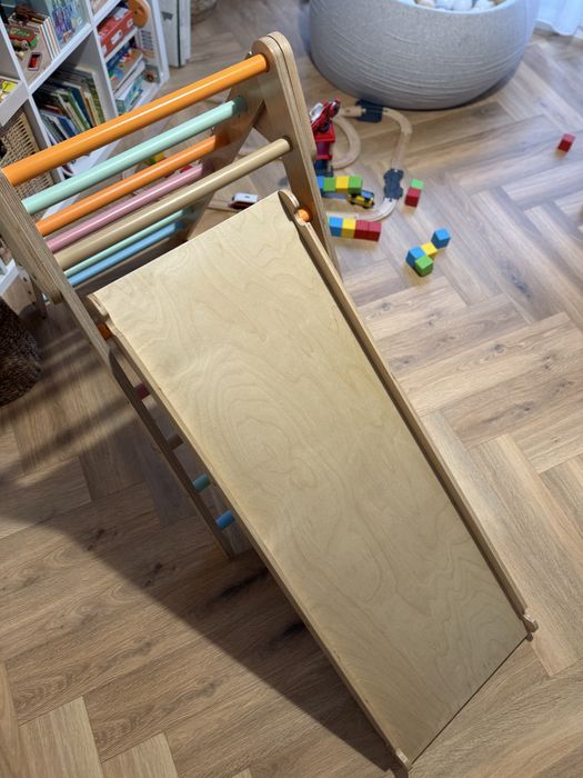 Triunghi pikler wooden magic Nou