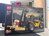 LEGO TECHNIC: Heavy Duty Forklift (42079)