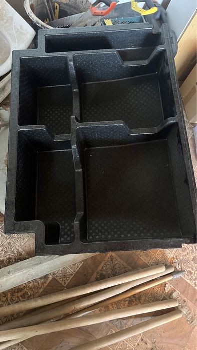 Продам вкладыш для багажника