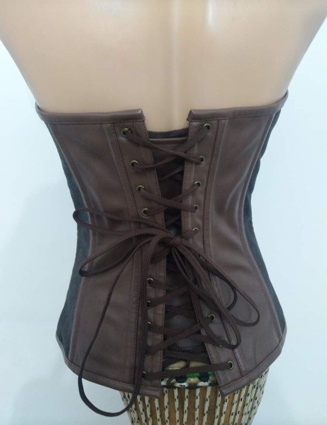 Corset steampunk deosebit