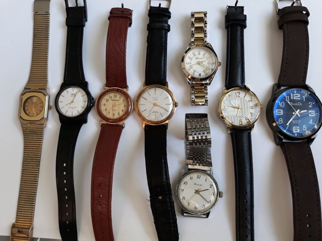 Lot ceasuri clasice,unele mai noi.